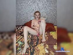 MaryFoxxL bongacams live cam performer profile