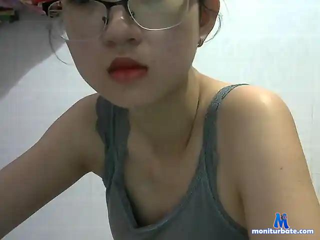CuteLia bongacams performer female