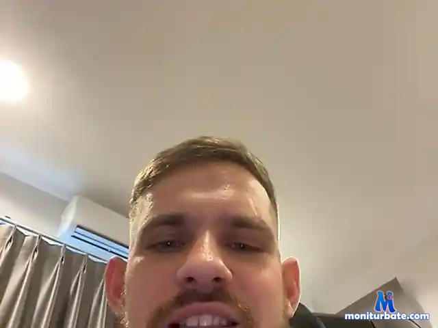 Tonibh bongacams performer male