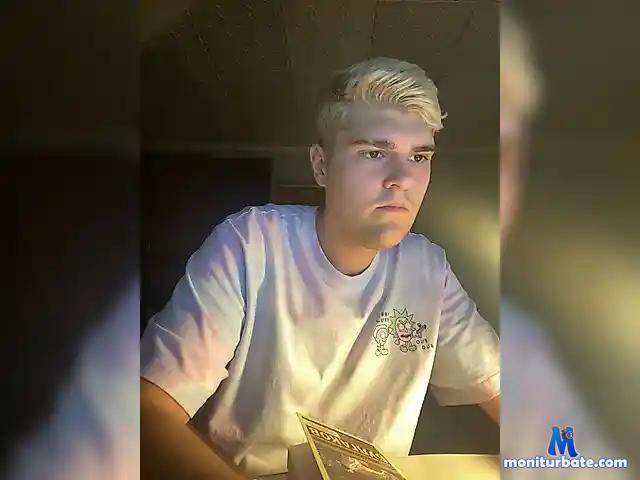 SweetKeksik bongacams performer male