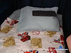 -JUSTIN-XXX- bongacams live cam performer profile