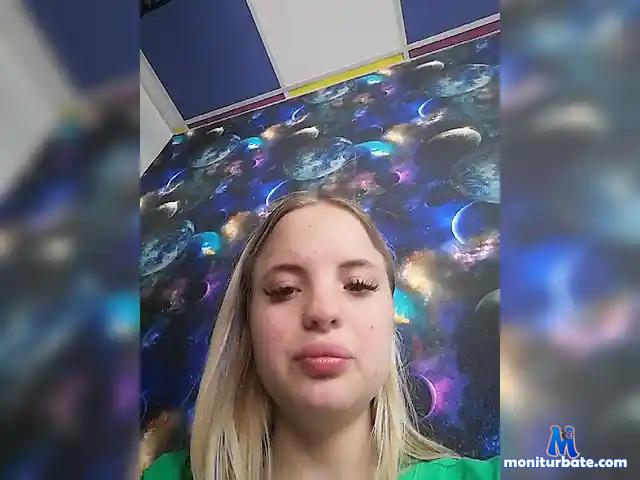 MariPusy bongacams performer female