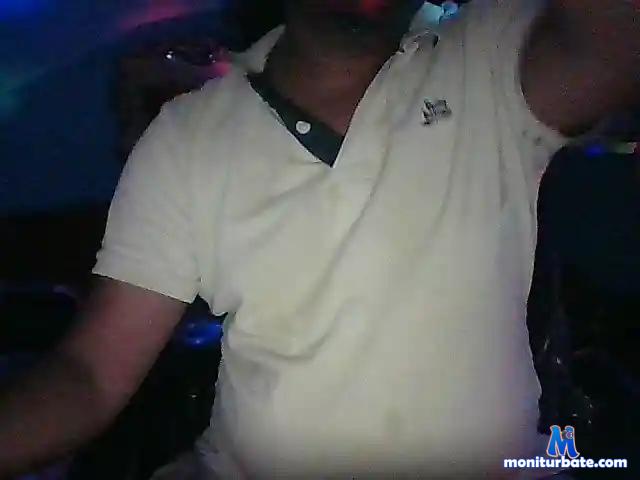 Ronplayboy21 bongacams performer male