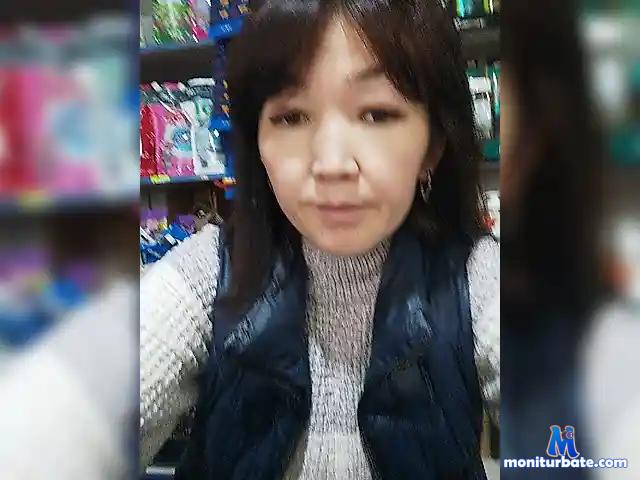 milfasianlee bongacams performer female