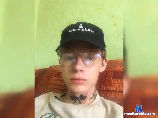 deady-1G bongacams performer male
