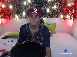 Kriskrooss bongacams live cam performer profile