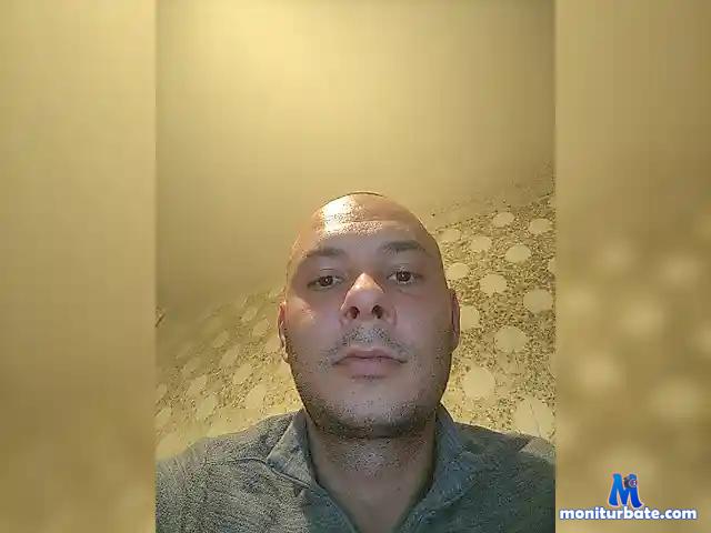 golddick7-1 bongacams performer male
