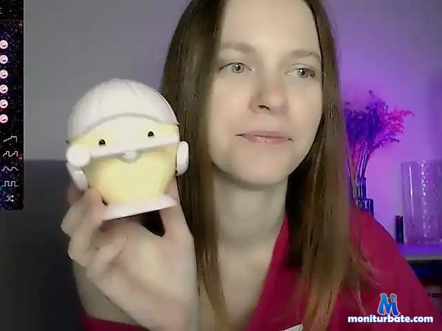 BlondyOwl bongacams performer female