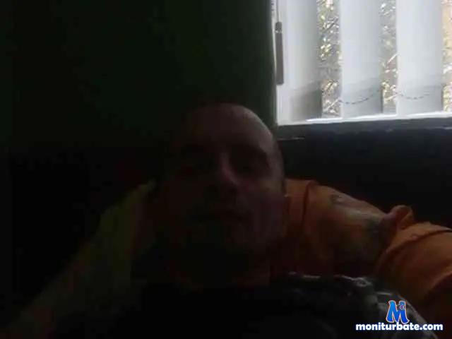 PrettyMen100 bongacams performer male