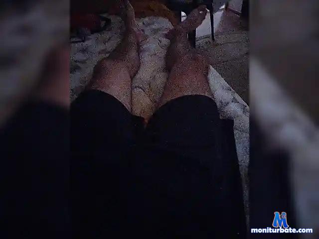 Boyboyboy298 bongacams performer male