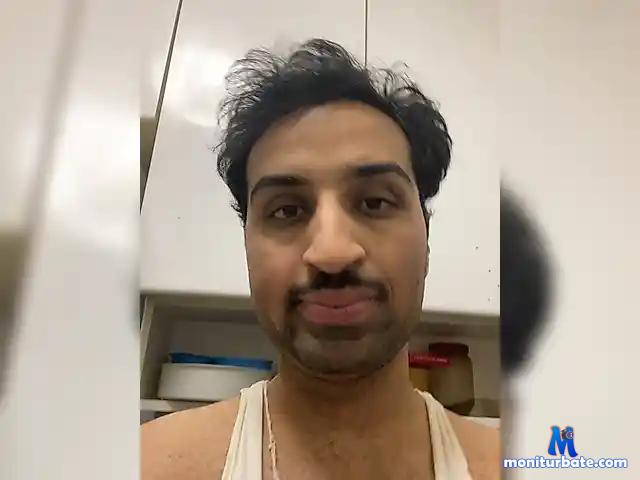 kunuadh bongacams performer male