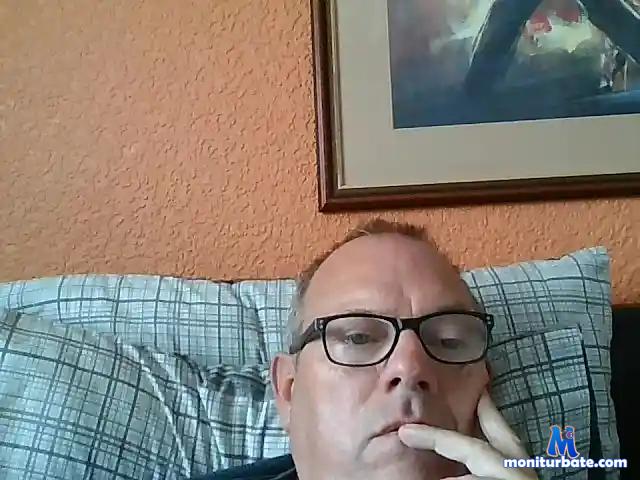 steveb196 bongacams performer male