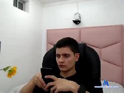 August018 bongacams live cam performer profile