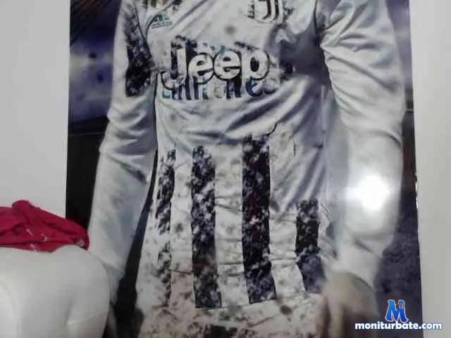 youcolombianx bongacams performer male