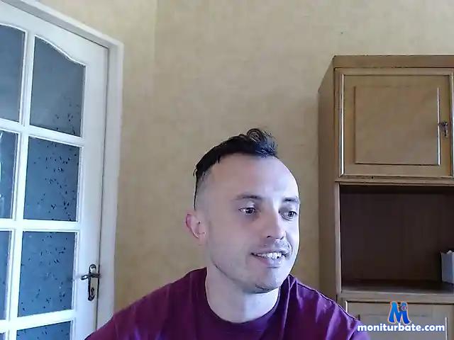 AllanHOT bongacams performer male