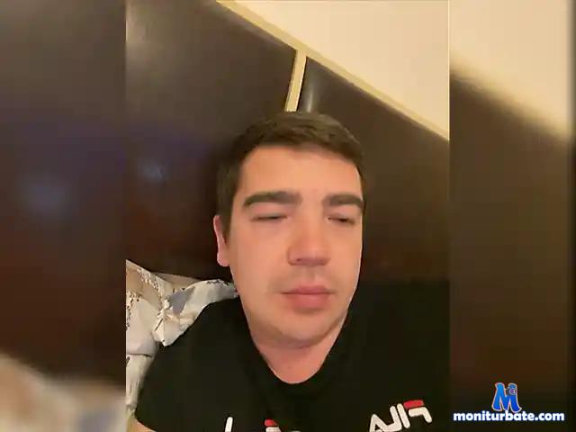 ILij-2 bongacams performer male