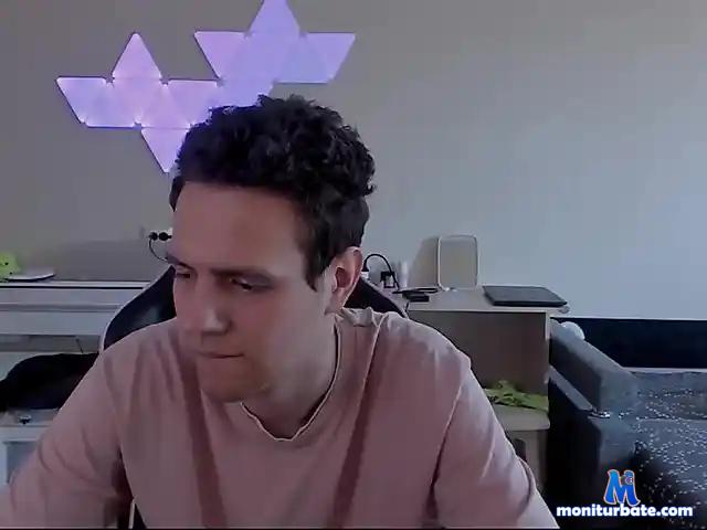 3aukaSpb bongacams performer male
