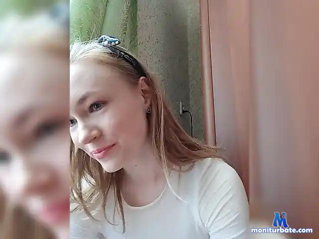 Nika2022 bongacams performer female