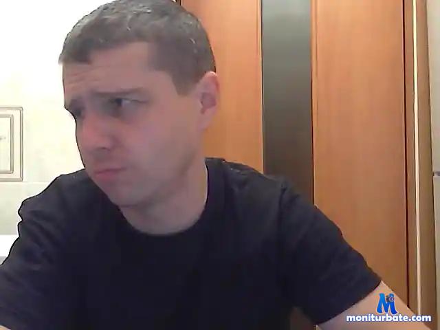 AMAZ0N007 bongacams performer male