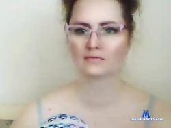 XMomentX bongacams live cam performer profile