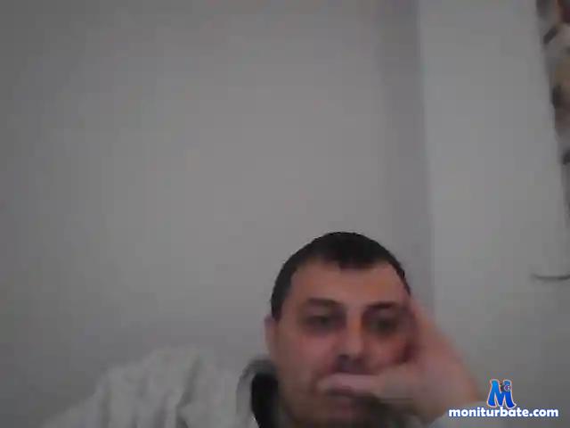 crisela bongacams performer male