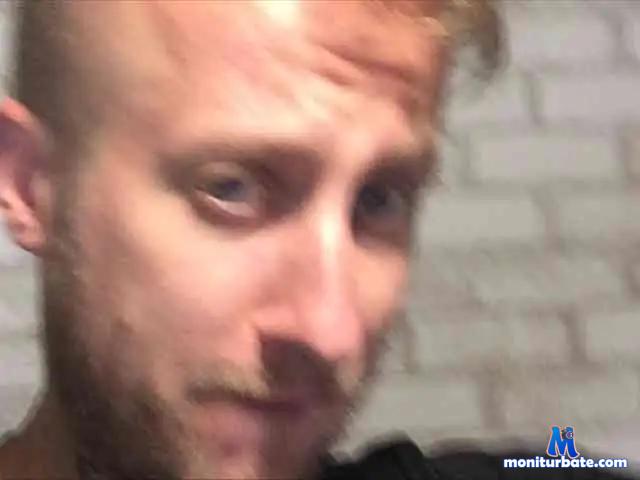 hotlostboy bongacams performer male