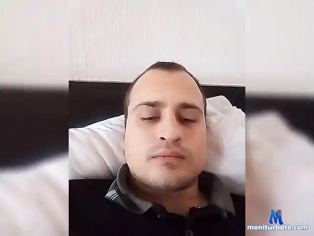 MaxXx2122 bongacams performer male