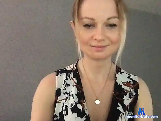 Karina369 bongacams performer female