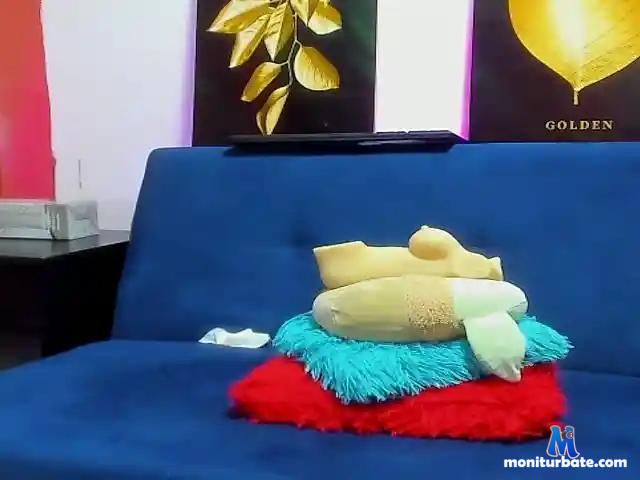 Ihan1111 bongacams performer male