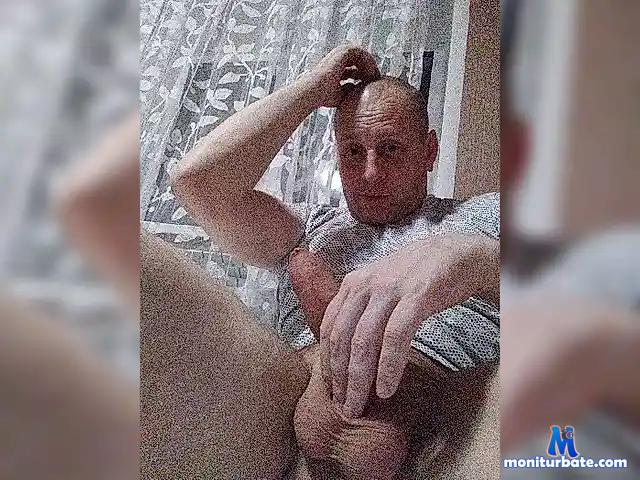 Platon-1 bongacams performer male