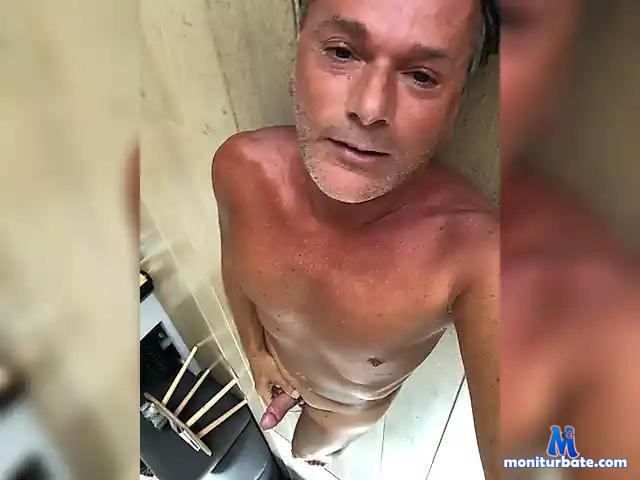 UltimateSlut bongacams performer male