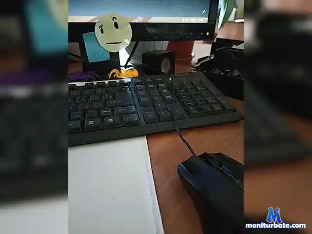 777ANDER777 bongacams performer male