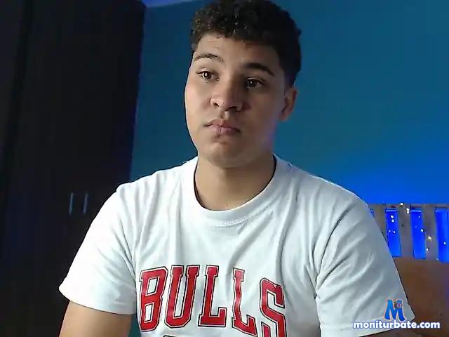Haron23 bongacams performer male