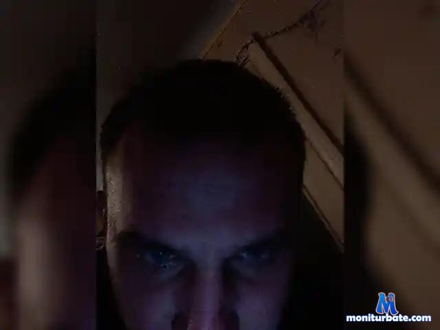 Star19932 bongacams performer male