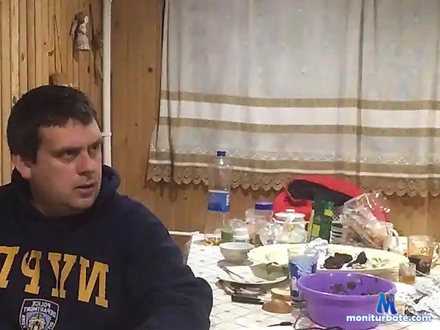 AlexUjeen bongacams performer couple of 2 males