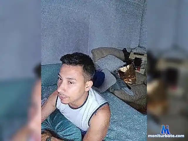 Bigcuasar bongacams performer male