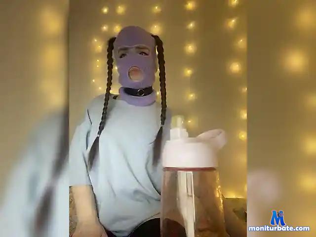 LirikaGang bongacams performer female