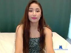 AdelindSoo bongacams live cam performer profile