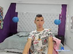 tony-jonnes bongacams live cam performer profile