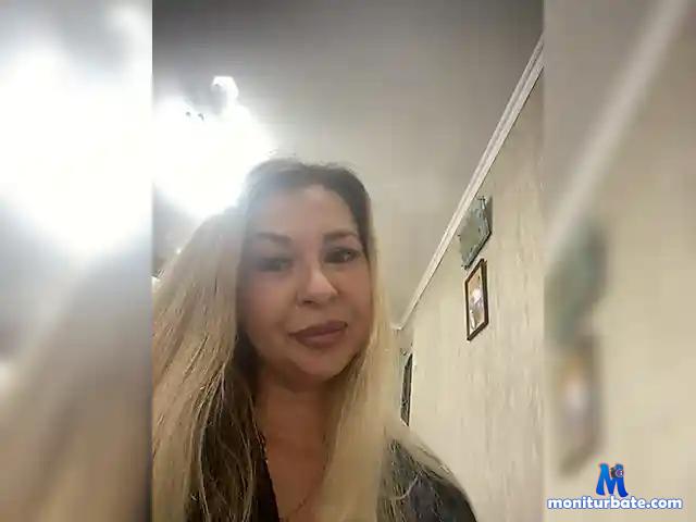 LedyHard bongacams performer female