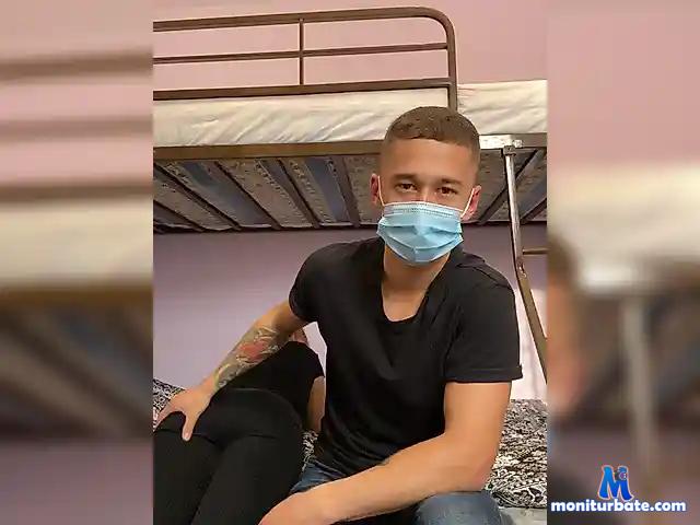 Berserkkkkk99 bongacams performer male