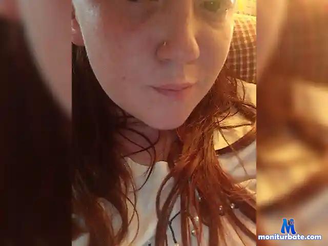 KisaSunX bongacams performer female