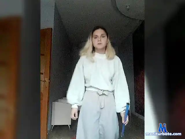 Banhii bongacams performer female