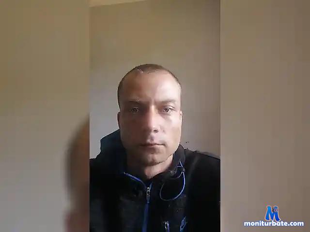 Pitas28 bongacams performer male