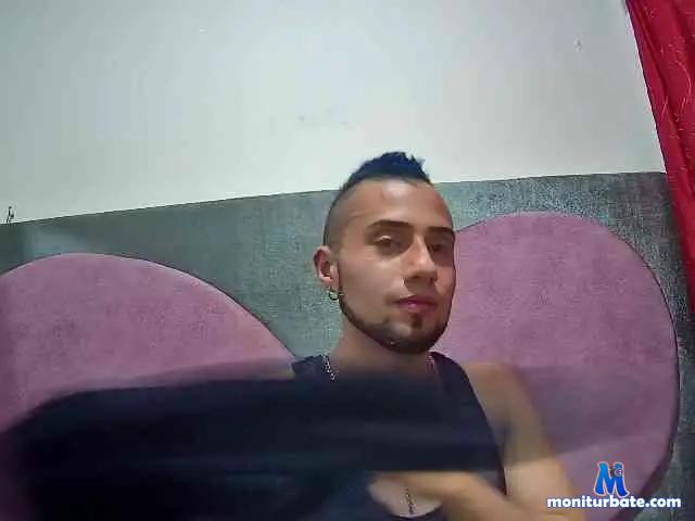 JOHANHOT01 bongacams performer male