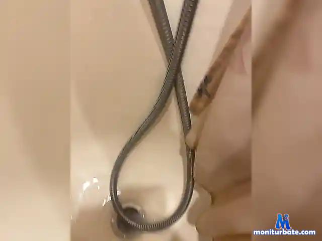 Malchikya1 bongacams performer male
