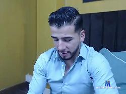 Jhony-Bravoo- bongacams live cam performer profile