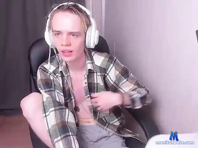 KurokenLoveis bongacams performer male