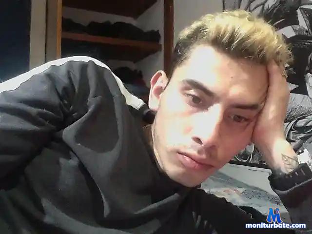 trevrol13 bongacams performer male