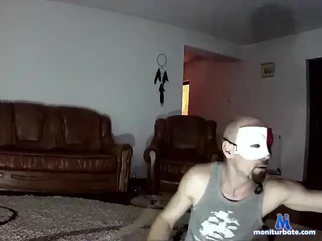 fre-q-n-c bongacams performer male